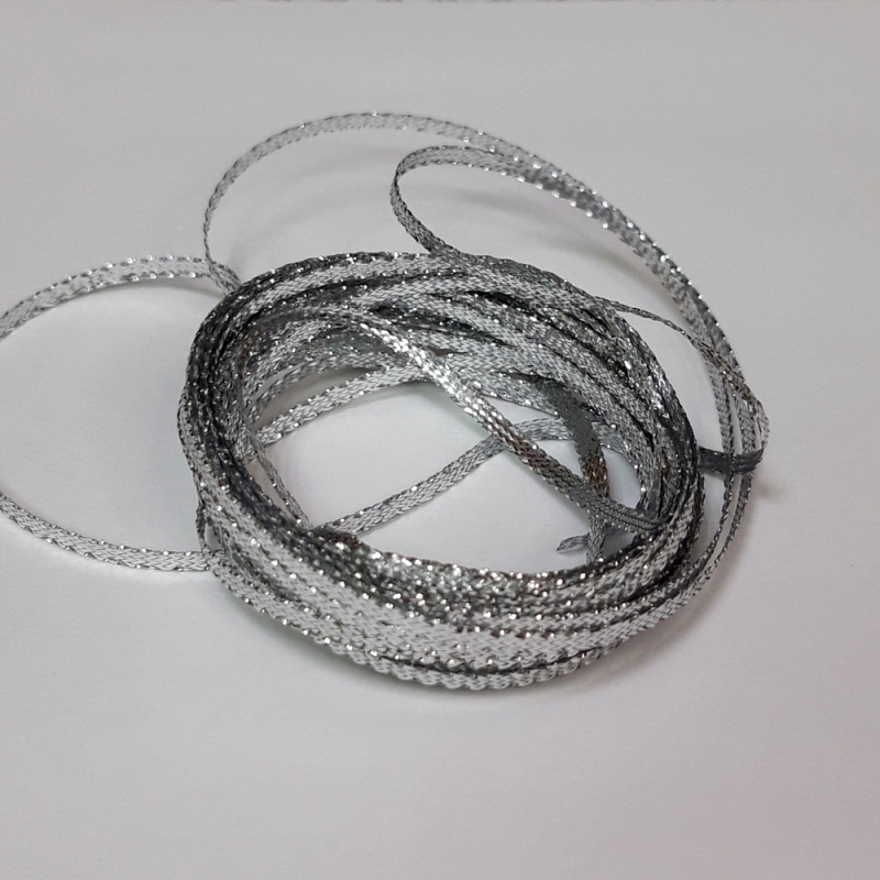 картинка Шнур декоративный плоский 3мм-5м цв.серебро от магазина Пряжа Макошь Ярославль