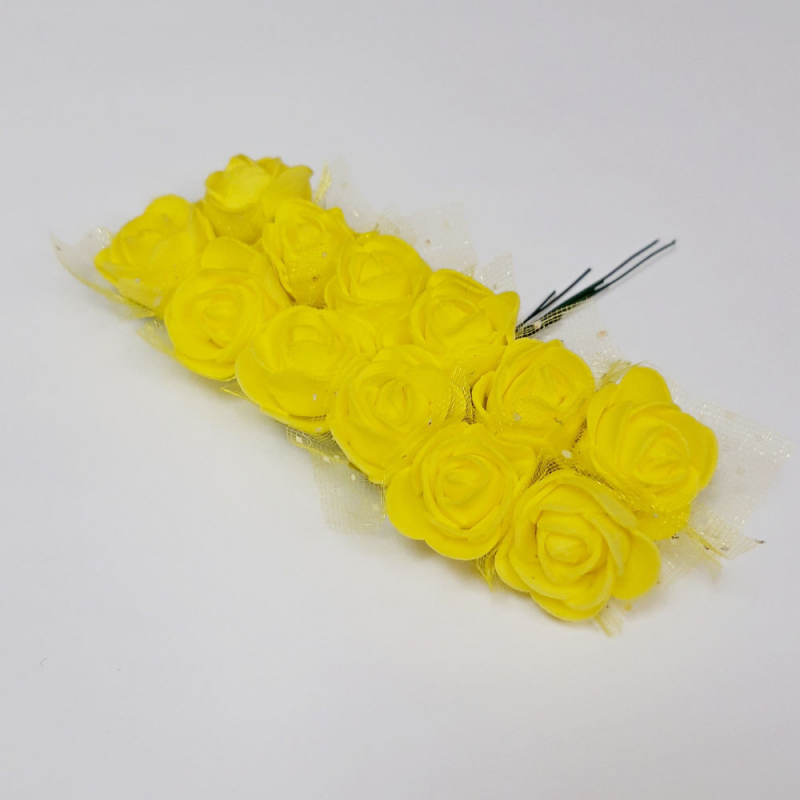 картинка Розы из фоамирана 2см-12шт. цв. желтый от магазина Пряжа Макошь Ярославль