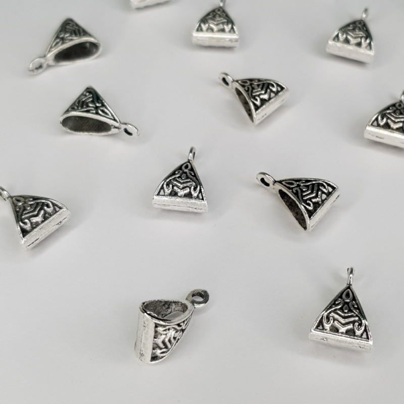 картинка Бейл треугольный-15х10х7мм серебро от магазина Пряжа Макошь Ярославль