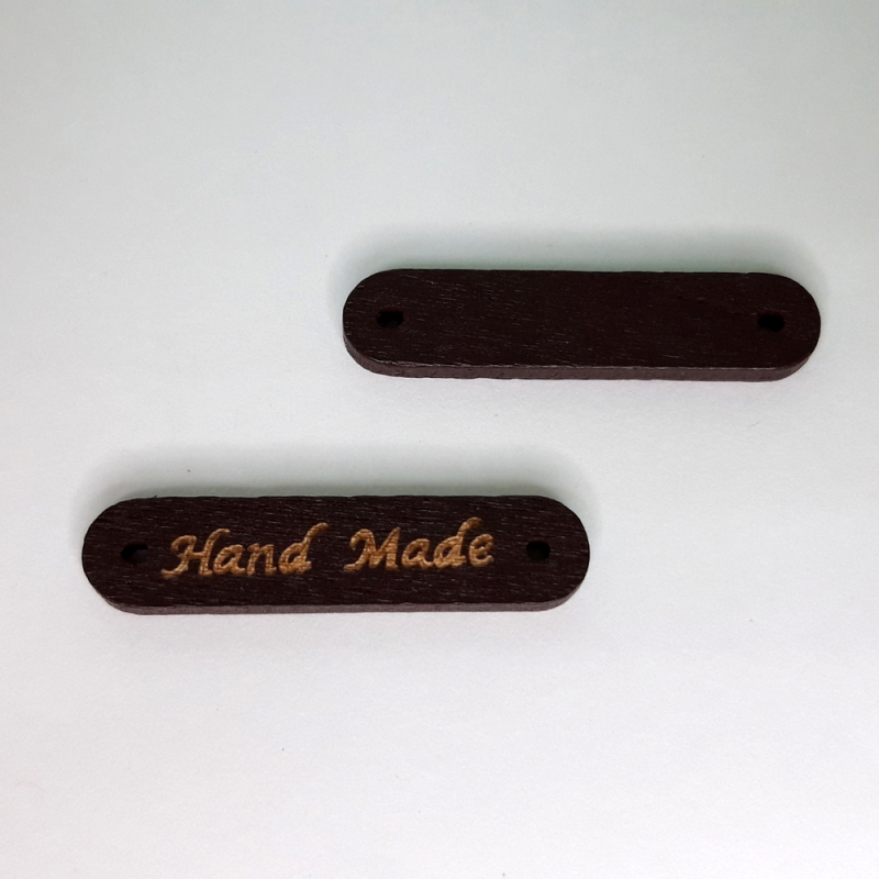 картинка Бирка деревянная "Hand made" 3,5х0,8см цв.коричневый(6413) от магазина Пряжа Макошь Ярославль