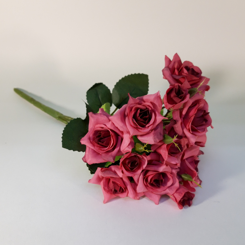 картинка Букет из роз 28-30см цв.темно-розовый от магазина Пряжа Макошь Ярославль