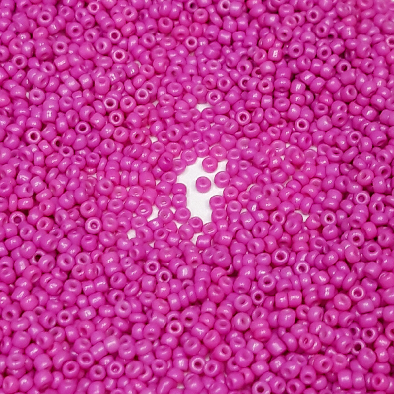 картинка Бисер 12/0-50гр. цв.к02 ярко-розовый матовый от магазина Пряжа Макошь Ярославль