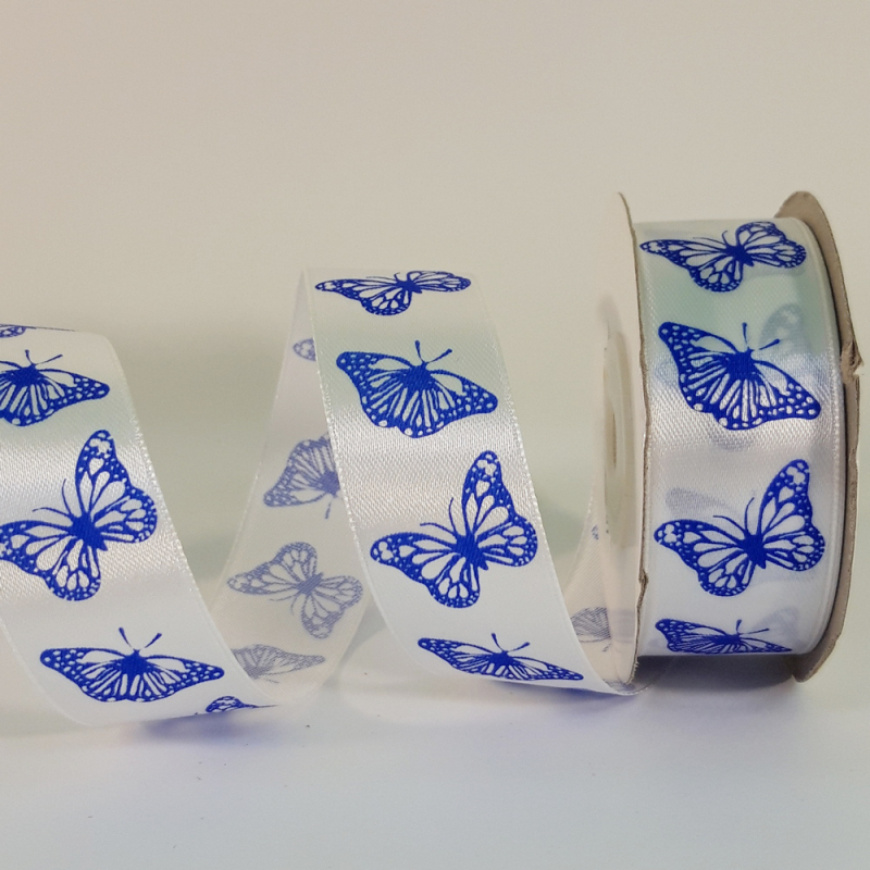 картинка 25мм-1м Лента атласная с бабочками цв.белый от магазина Пряжа Макошь Ярославль
